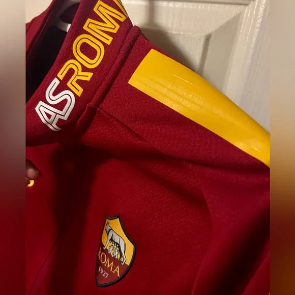 New Balance AS Roma Maroon Jacket - Picture 4 of 9